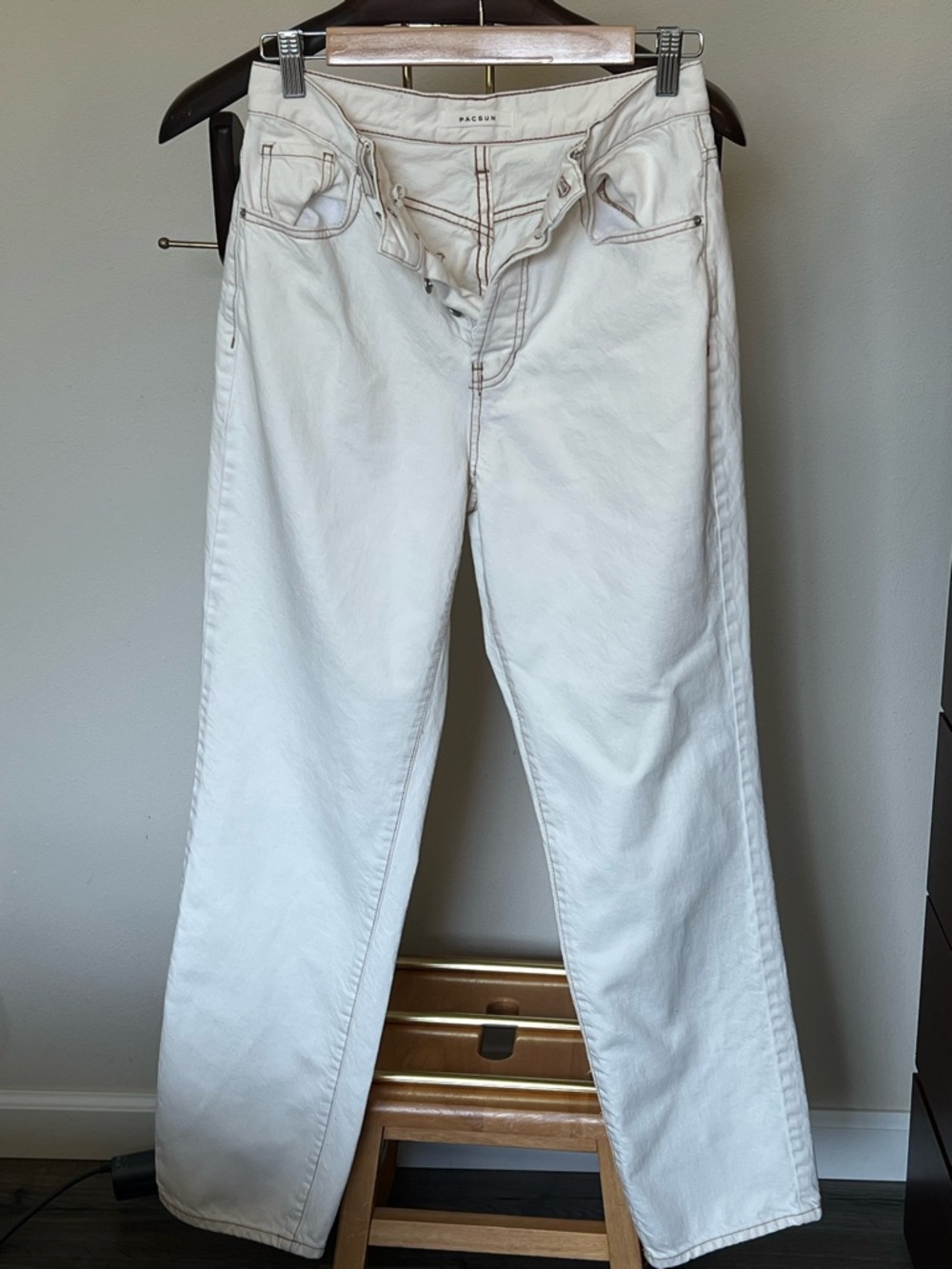 PacSun Dad Jean White Jeans with Brown Contrast Stitching
